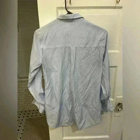 Express The city shirt blue and white striped with floral embroidery size small - Picture 4 of 8